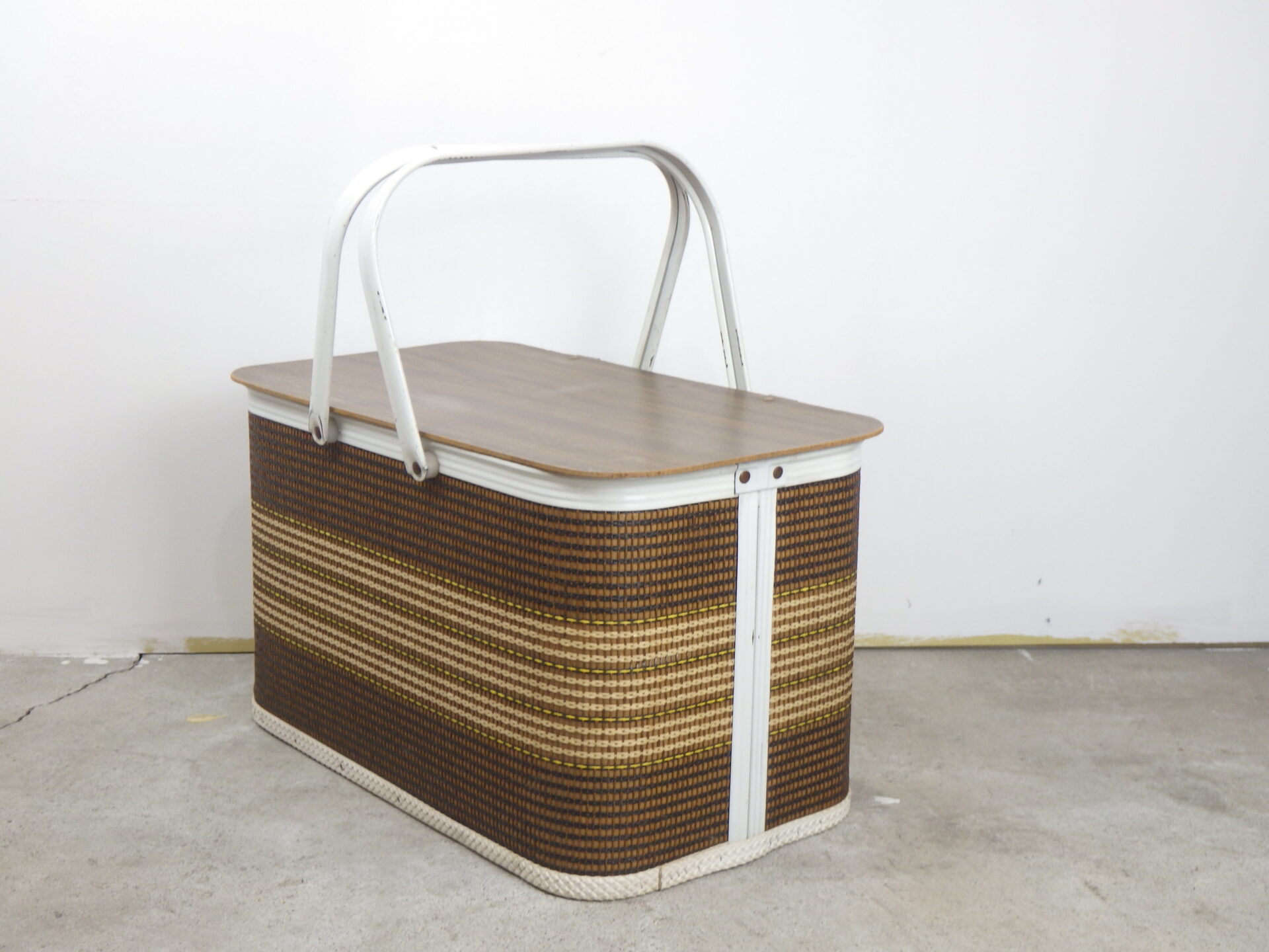 【USA vintage】Pardee s ピクニック　バスケット USA vintage】Pardee Homes ピクニック バスケット