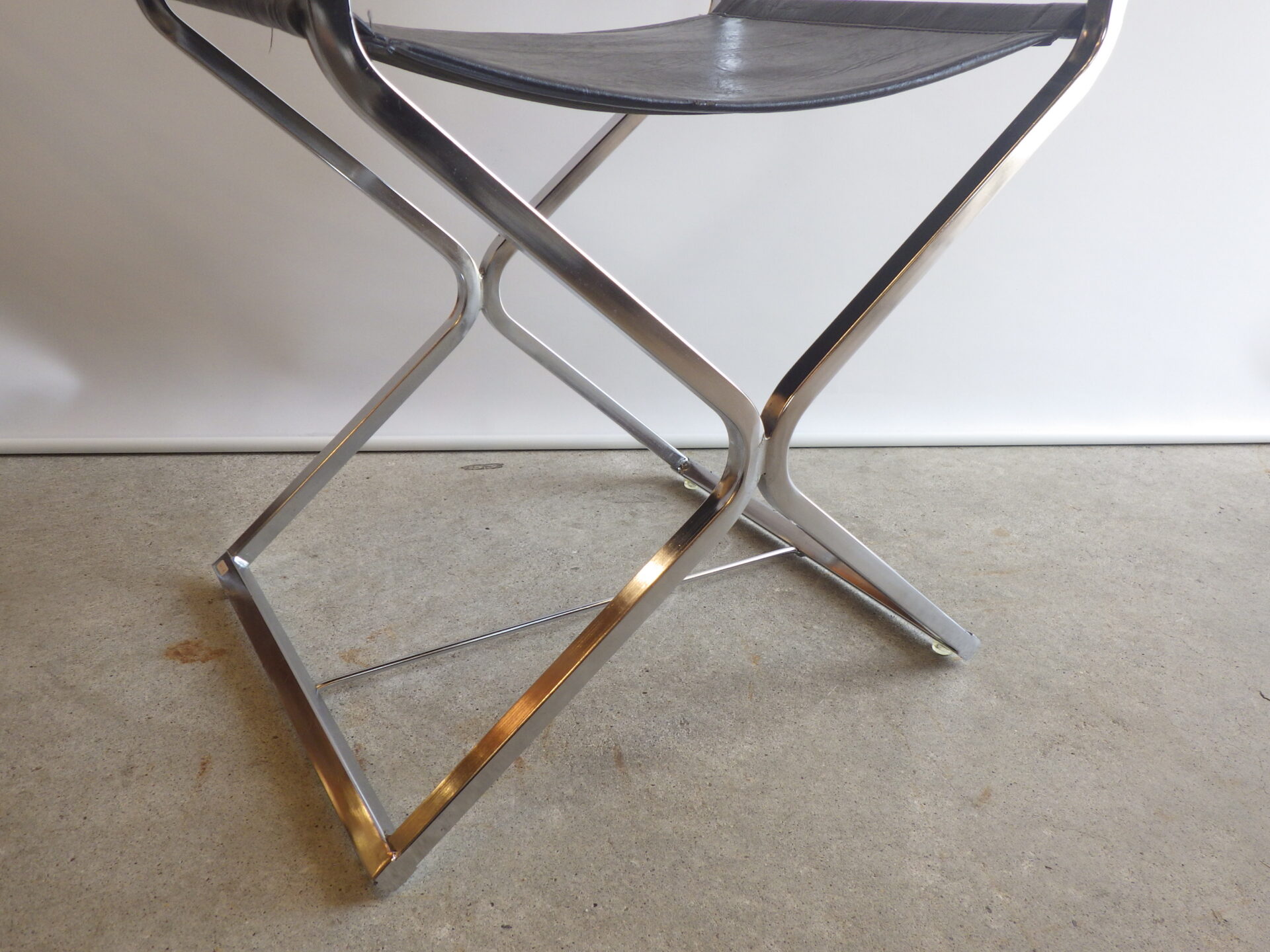 ディレクターズ チェア ヴィンテージ アメリカン VIRTUE BROS MFG” Vinyl Leather×Chrome Dining Chair ビニール