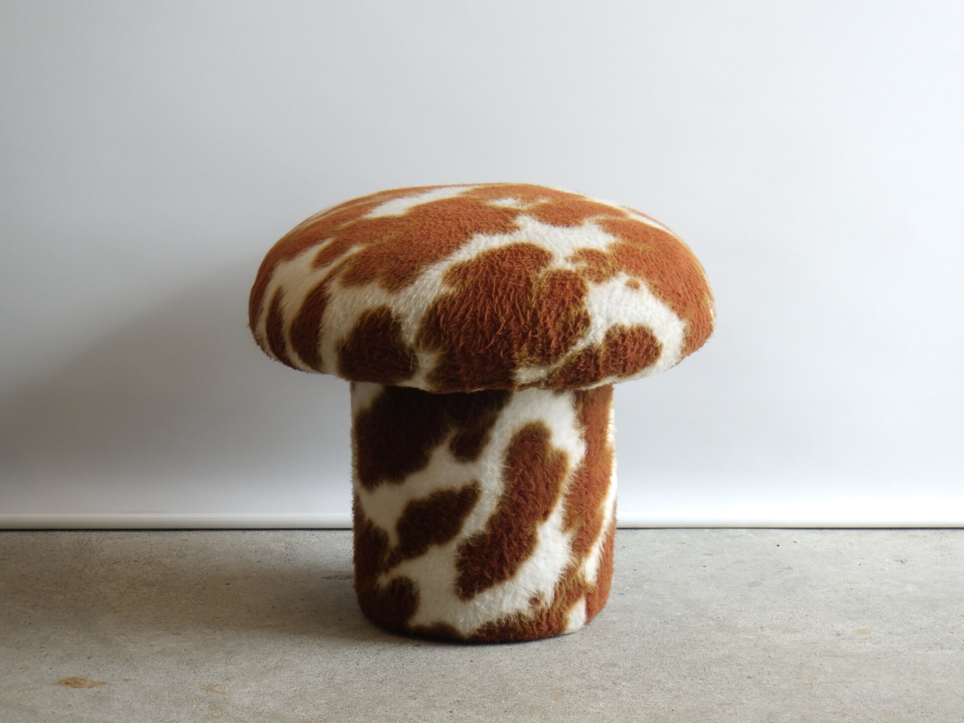 2505stool_027